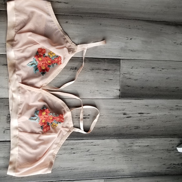 Torrid Mesh Floral Embroidered Bralette - Picture 3 of 5